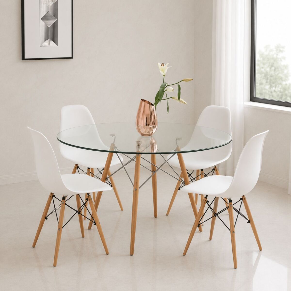 Comedor con mesa Eames de vidrio de 100 cm y cuatro sillas Eames blancas