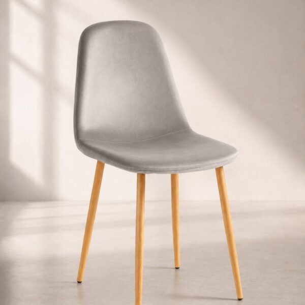 Silla Spoon Velvet gris de terciopelo con patas imitación madera